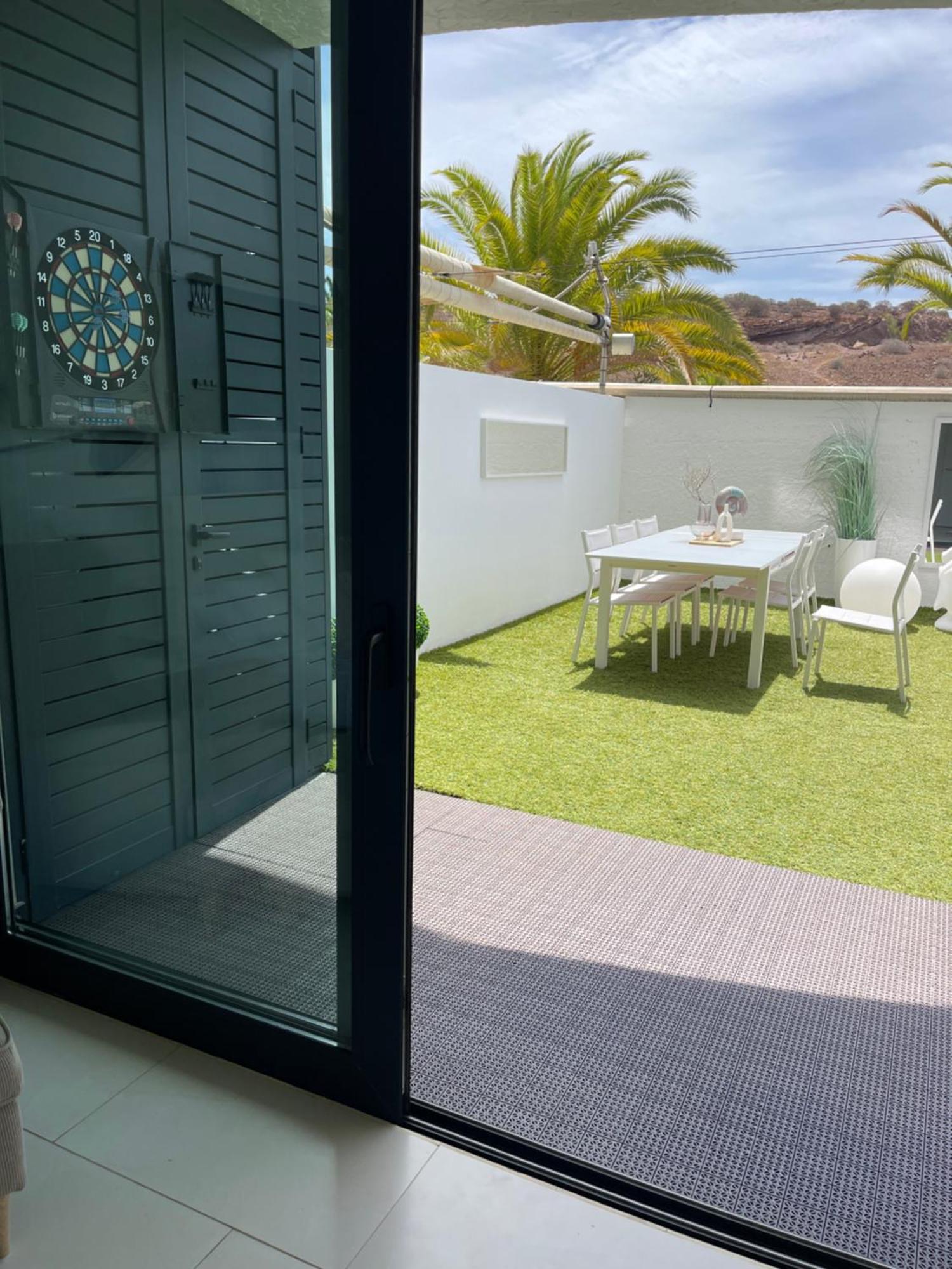 Luxury Avilla Olas - Swimming Pool 85m Long - Garage